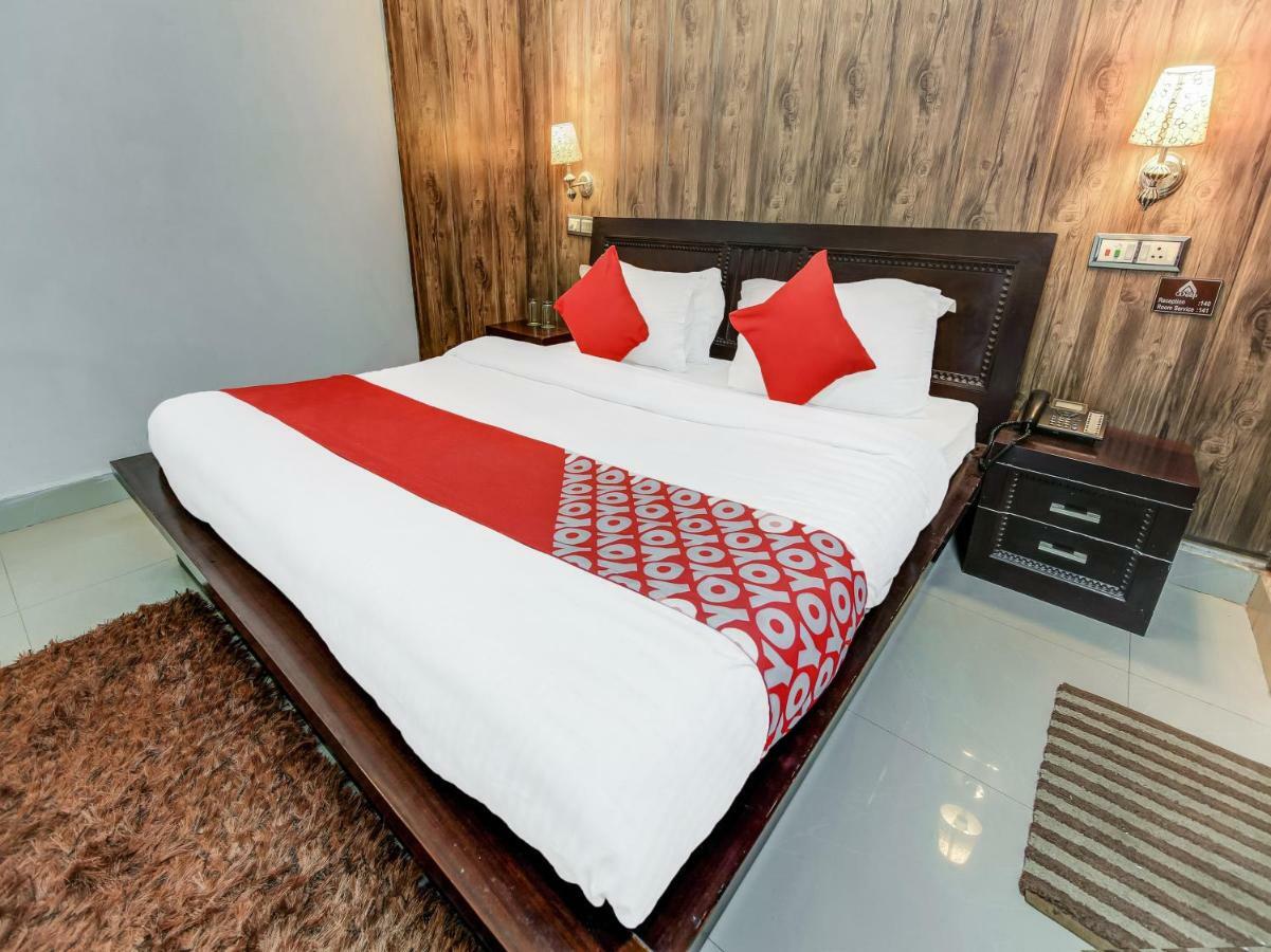 Oyo 27999 Hotel Deep Sirsa Buitenkant foto