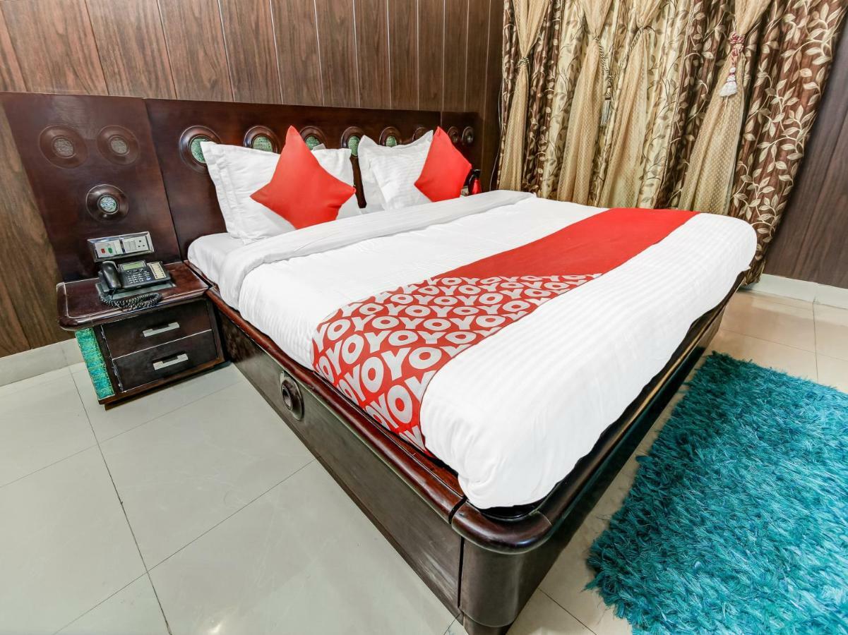 Oyo 27999 Hotel Deep Sirsa Buitenkant foto