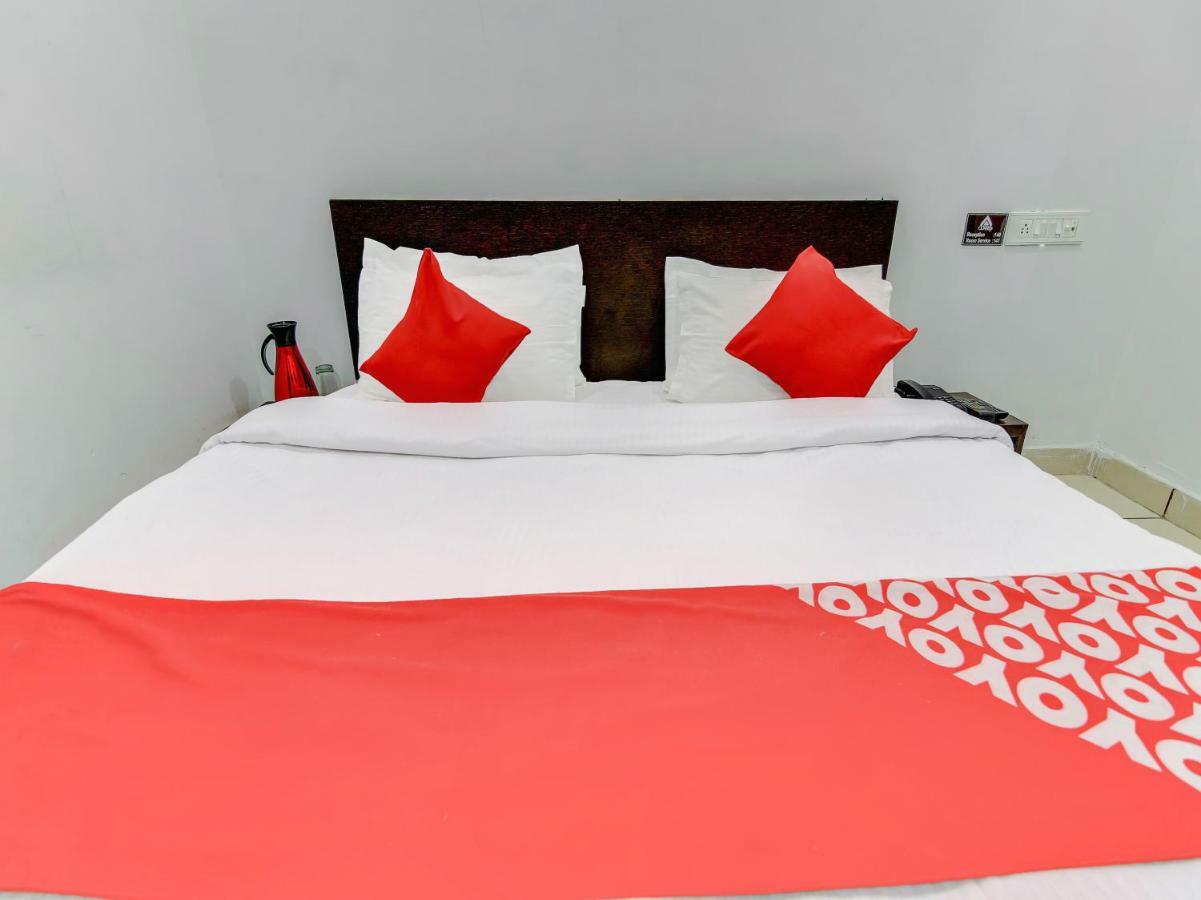 Oyo 27999 Hotel Deep Sirsa Buitenkant foto