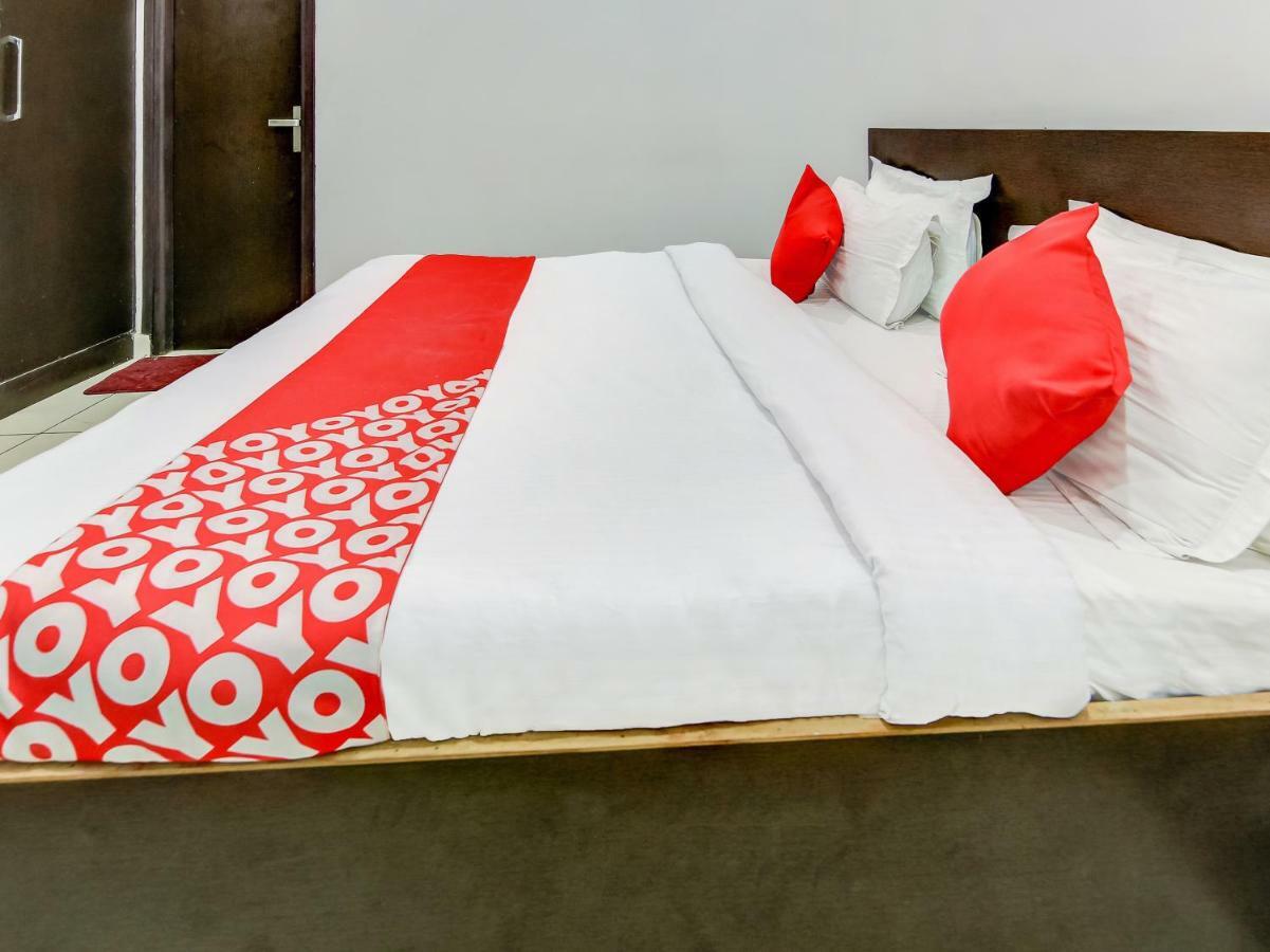 Oyo 27999 Hotel Deep Sirsa Buitenkant foto