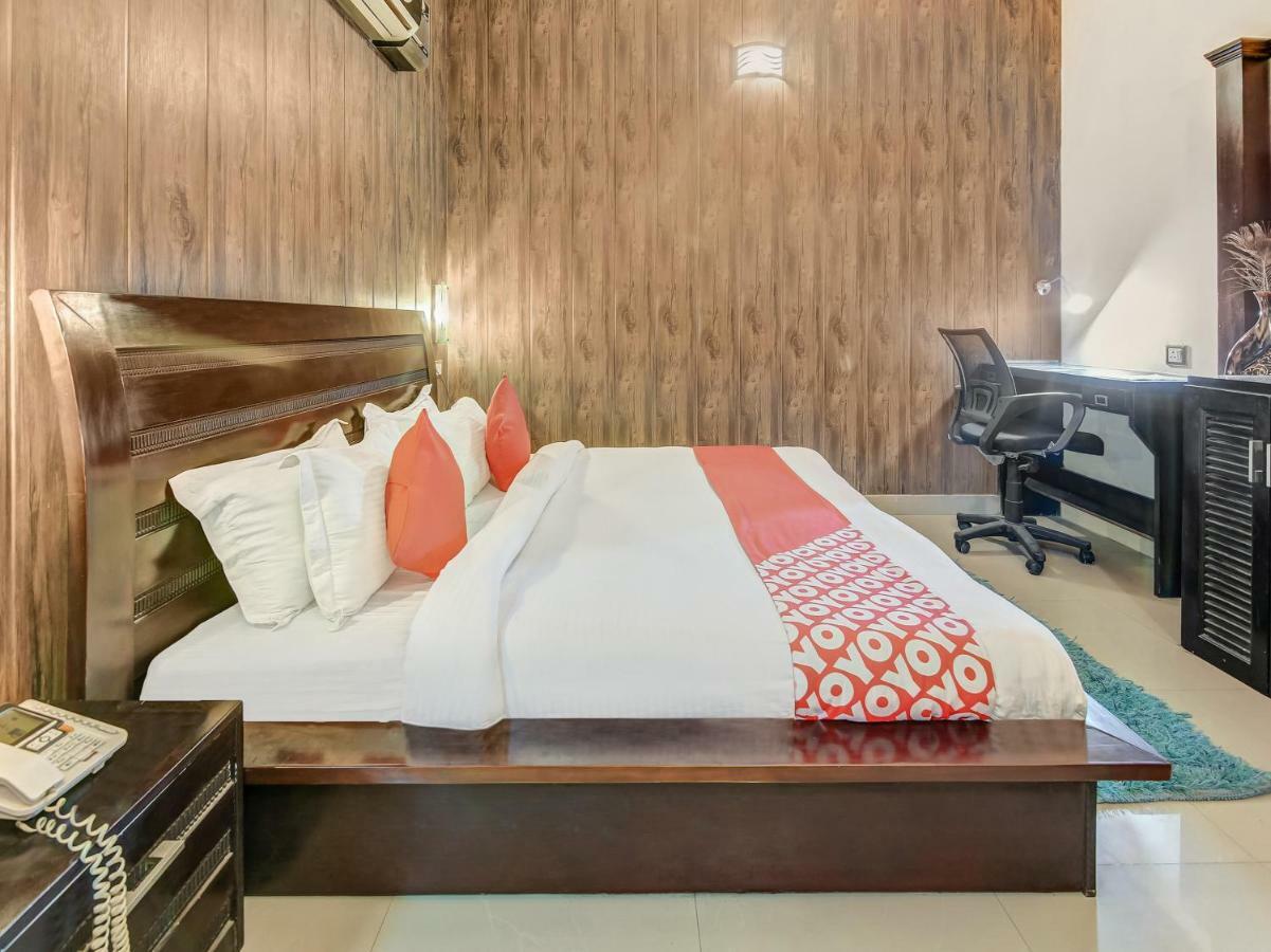Oyo 27999 Hotel Deep Sirsa Buitenkant foto