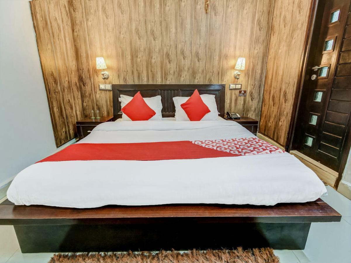 Oyo 27999 Hotel Deep Sirsa Buitenkant foto