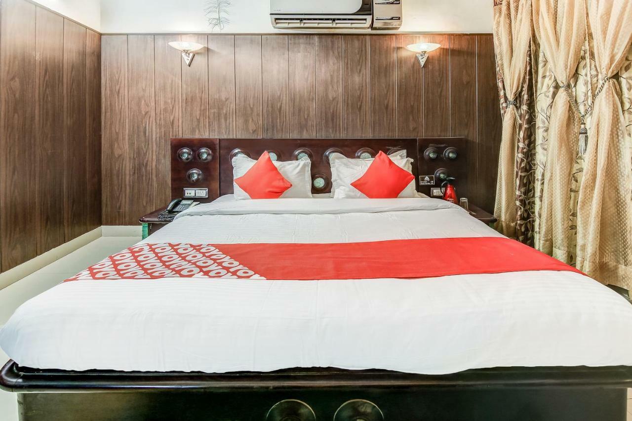 Oyo 27999 Hotel Deep Sirsa Buitenkant foto