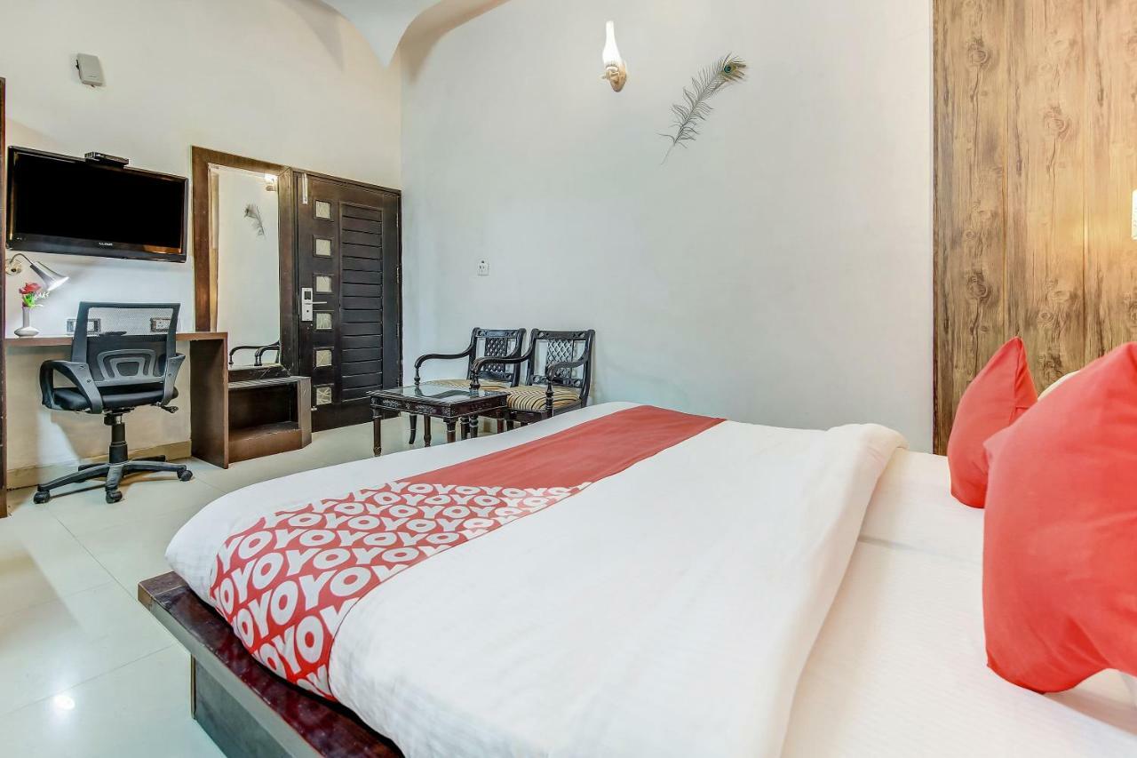 Oyo 27999 Hotel Deep Sirsa Buitenkant foto